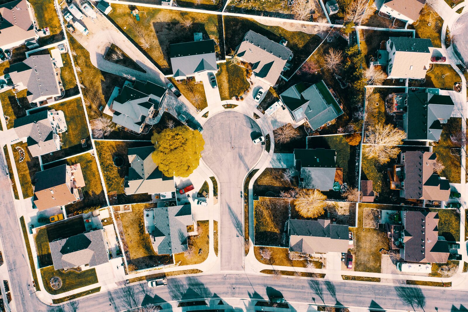 The 48-Hour Advantage: How Decisive Builders Win the Best Off-Market Lots